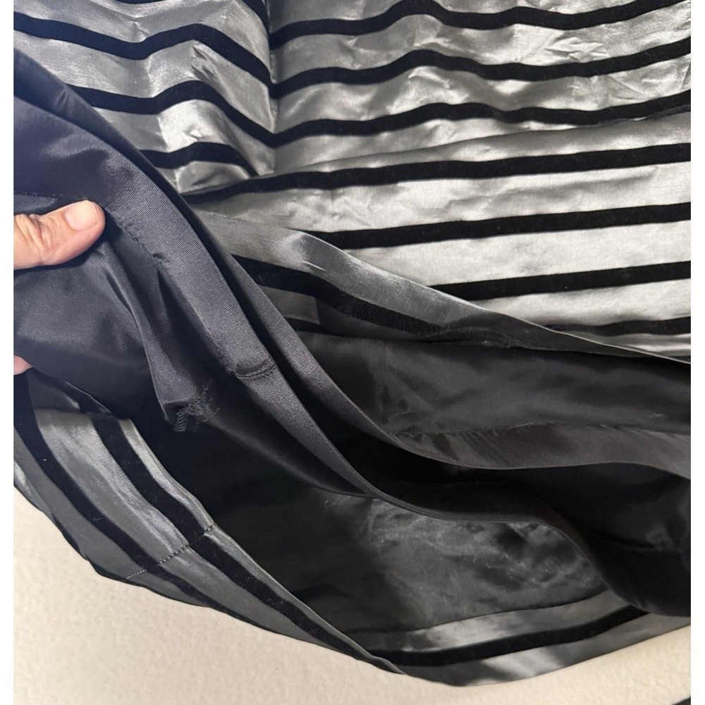 Vtg Gown Formal Dress Black Velvet Silver Taffeta‎ Union SZ 8 Old Money Timeless - Picture 13 of 16